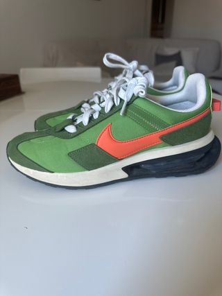 Nike Air verdes y naranjas Talla 40 25cm