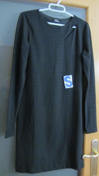 Lote X 40€, Falda y varios vestidos de marca.