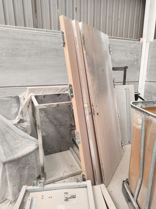 Puerta exterior estilo madera