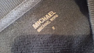 Sudadera Michael Kors Negra con Corazón