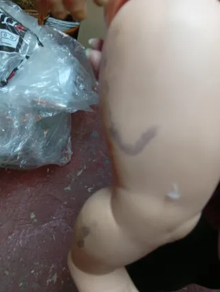 Muñeca antigua de plástico