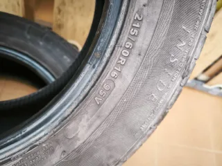 Neumáticos 215/65 R16