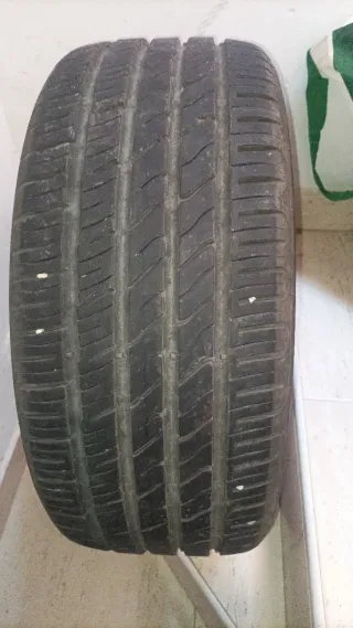 Neumático 225/45 R 17 94Y