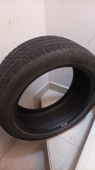 Neumático 225/45 R 17 94Y