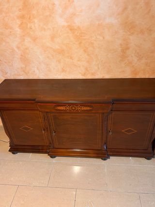 Aparador de salón madera nogal