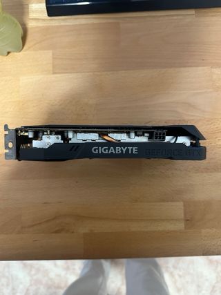 Tarjeta Gráfica Gigabyte GTX 1650 SUPER Windforce