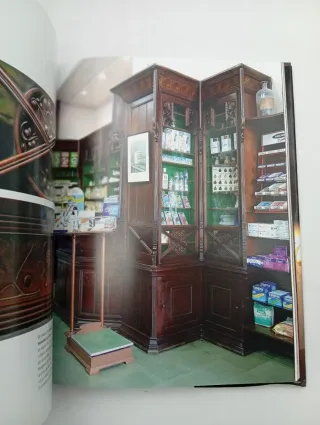 Farmàcies històriques de Catalunya