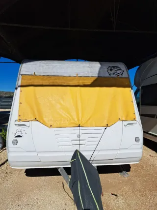 Caravana marca roller princess 460,tara 820 kilos