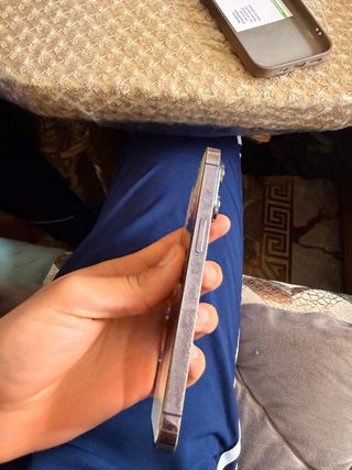 iPhone 14 Pro Morado