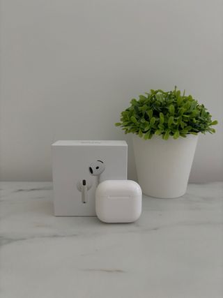AirPods 4 con Cancelación de Ruido