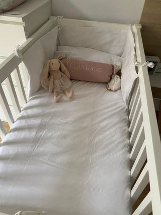 Cuna Pili Carrera Laterales fijos Incluye colchón