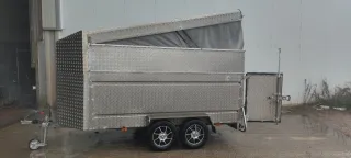 Carro de doble eje cerrado en chapa