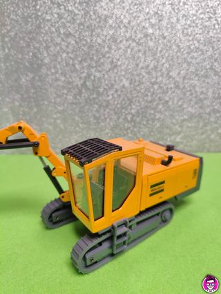 Modellino Atlas Copco ROC F7 1:35