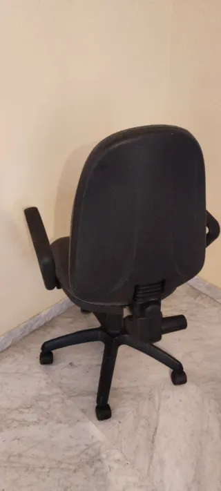 Silla de escritorio giratoria