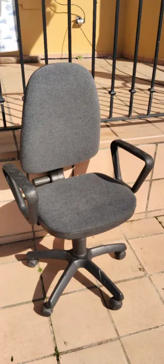Silla de escritorio giratoria