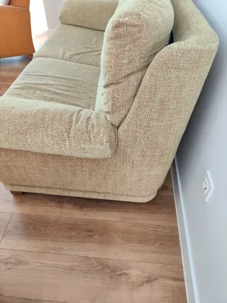 Sofá de 2 plazas en tela beige