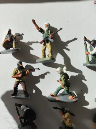 Figuras militares Talibanes
