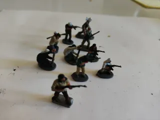 Figuras militares Talibanes