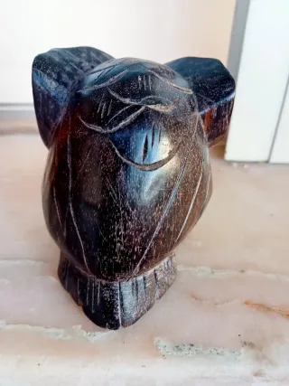 Coruja mocho em madeira