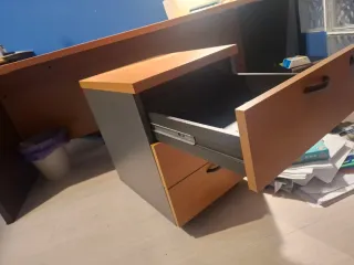 Conjunto de Mesa despacho con cajonera y armario