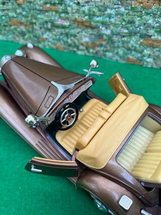 Mercedes-Benz 500K Roadster 1936 – Bburago – 1:18