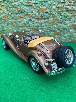 Mercedes-Benz 500K Roadster 1936 – Bburago – 1:18
