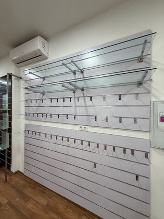 Mobiliario Tienda Ropa y Calzado