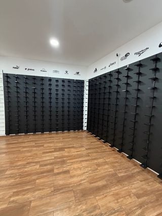 Mobiliario Tienda Ropa y Calzado