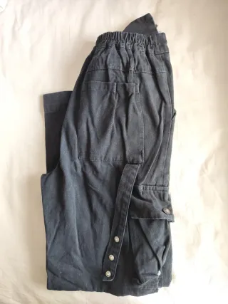 Pantalón vaquero negro T10