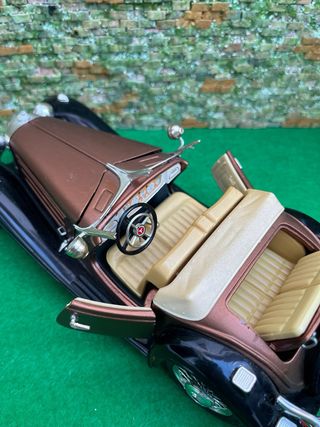 Mercedes-Benz 500K Roadster 1936 – Bburago – 1:20