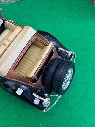 Mercedes-Benz 500K Roadster 1936 – Bburago – 1:20