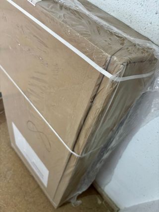 Mesa ordenador con bandeja extraíble