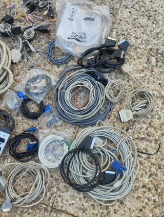 Lote de Cables y Adaptadores