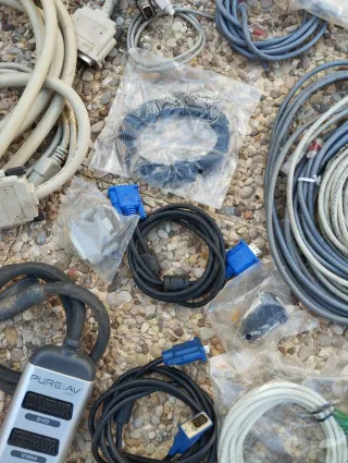 Lote de Cables y Adaptadores