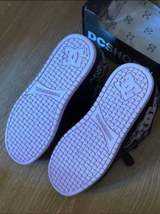 DC Shoes Pixie Rosas Skate 2000s