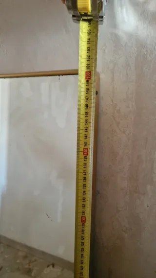 Coppia Specchi da Parete Verticali con Cornice Oro