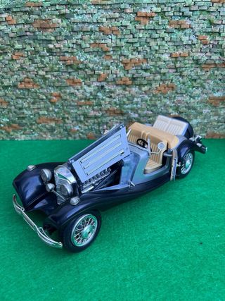 Mercedes-Benz 500K Roadster 1936 – Bburago – 1:18