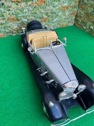 Mercedes-Benz 500K Roadster 1936 – Bburago – 1:18
