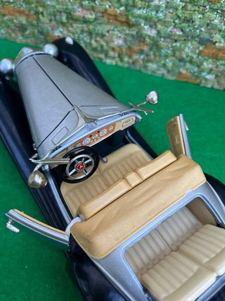 Mercedes-Benz 500K Roadster 1936 – Bburago – 1:18