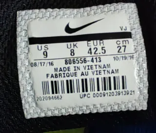 Scarpe chiodate Nike blu e nere