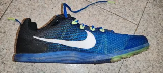Scarpe chiodate Nike blu e nere