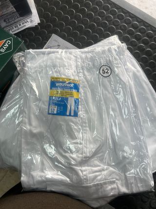 3 Pantalón de trabajo Wolfpack talla 52