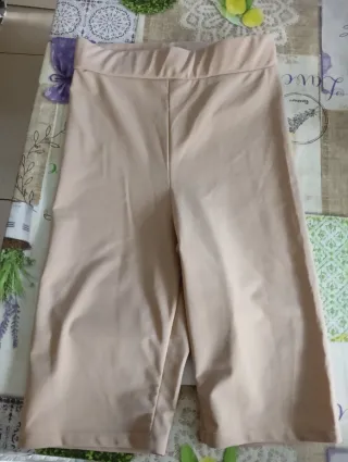 Zara Pantaloncini Elasticizzati Beige