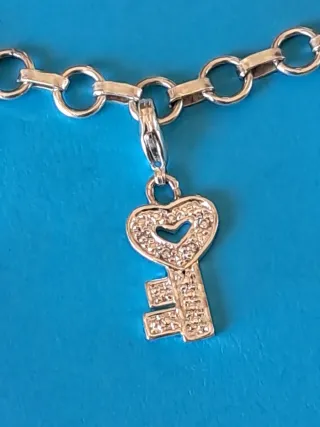 Pulsera Plata Ley con Charms y Circonitas