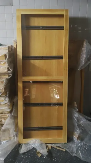 Vitrina expositora de cuchillos con barras inmanta