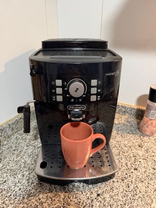 Cafetera DeLonghi Magnifica S Automática