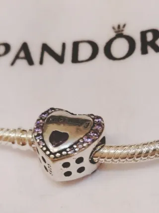 Charm Pandora Corazón Febrero Circonitas Moradas