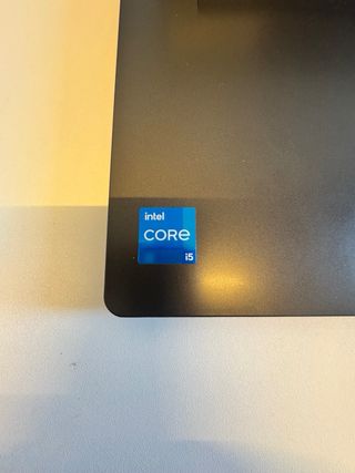 Lenovo V17 G4 Portátil