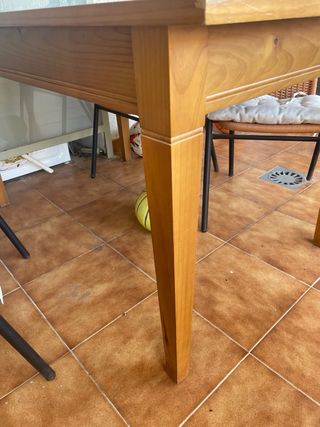 Mesa de comedor de madera extensible