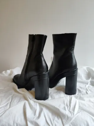 Botines negros tacón Zara Talla 40